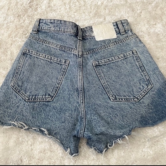 High wasted Zara Shorts size 26 - Picture 2 of 2